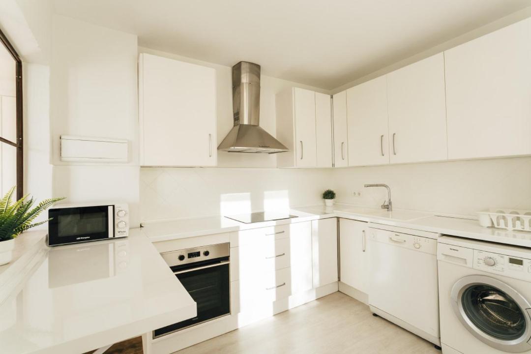 Minty Stay 3Bd Apartment - Triana Seville Exterior photo